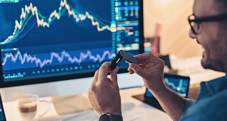 Understanding the Risks and Rewards of Crypto Margin Trading 8 Understanding the Risks and Rewards of Crypto Margin Trading 8